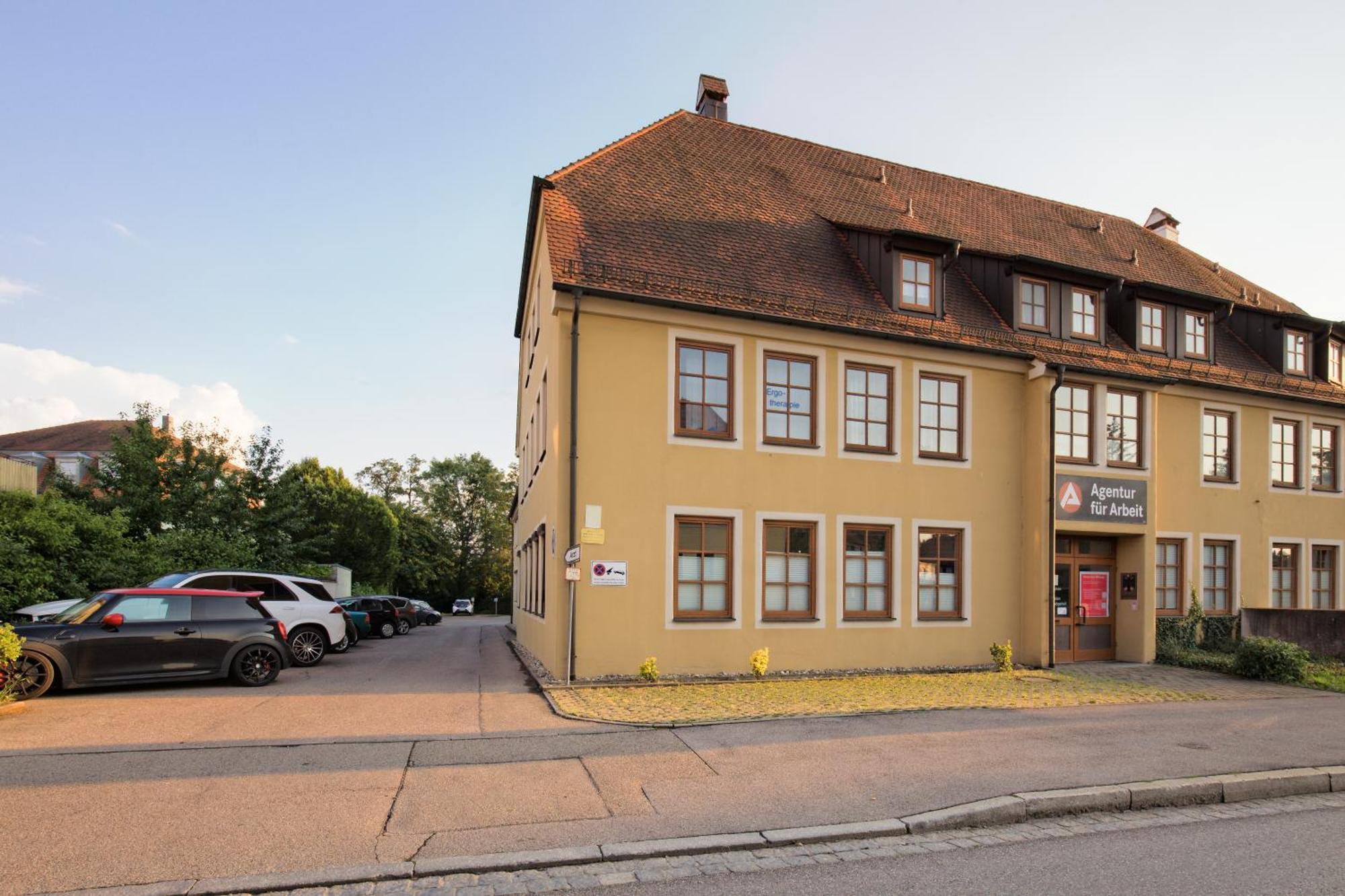 Gemuetliche In *